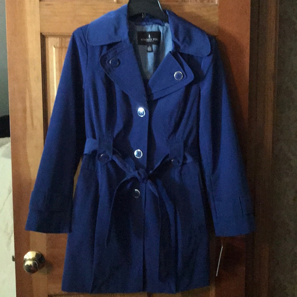 NWT Women’s London Fog Blue Medium weight Raincoat